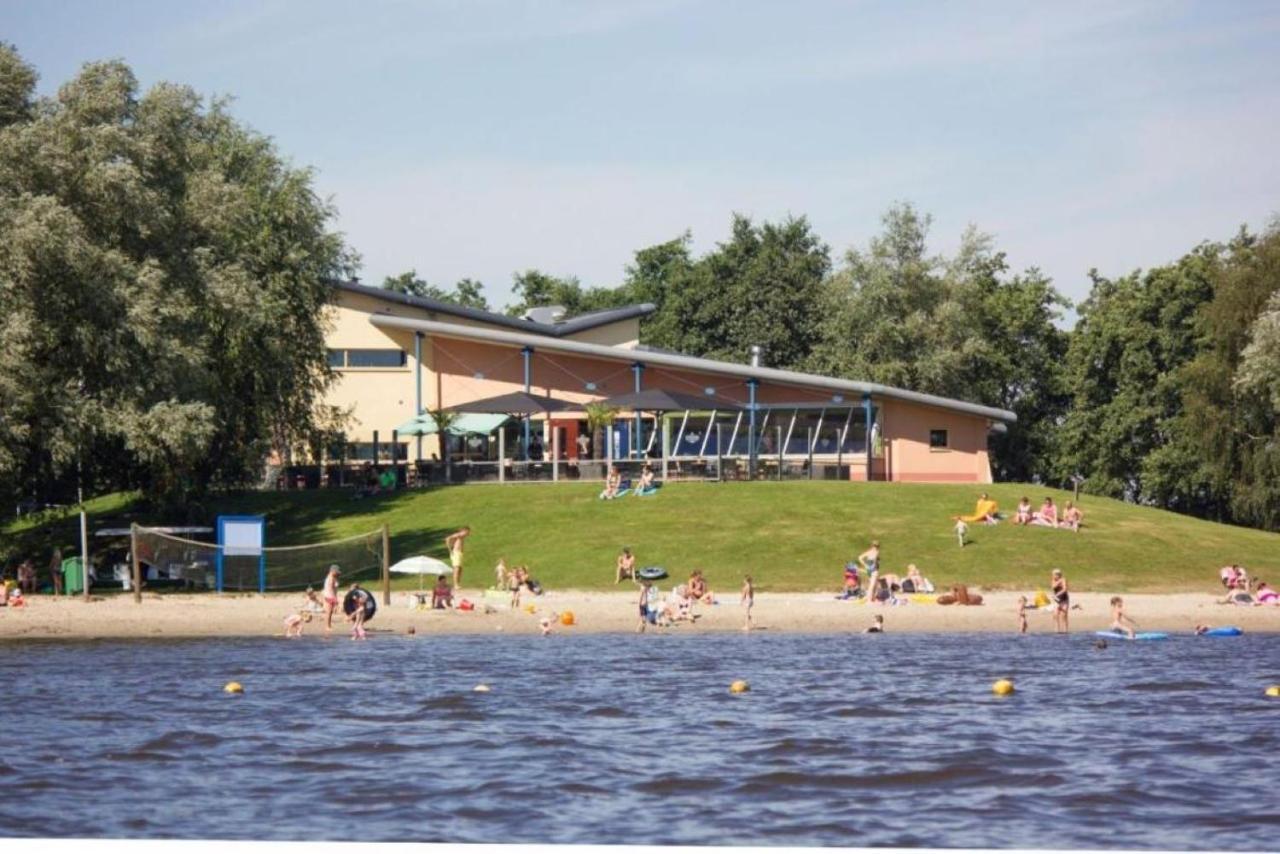 Villa Kajuit423 6Pers 5Sterren Vakantiepark Bergumermeer Aan Het Water In Friesland Met Zwembad Suameer Exterior foto